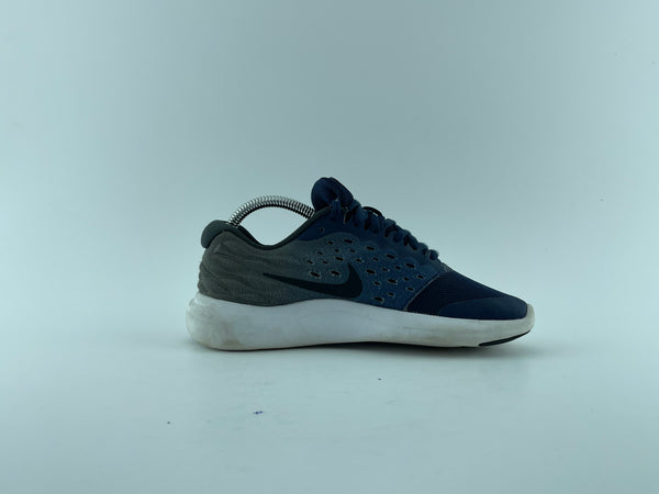 NIKE LUNASTELLOS 36.5