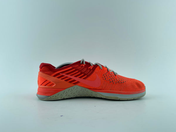 NIKE FLY AS001 RUBBER 43