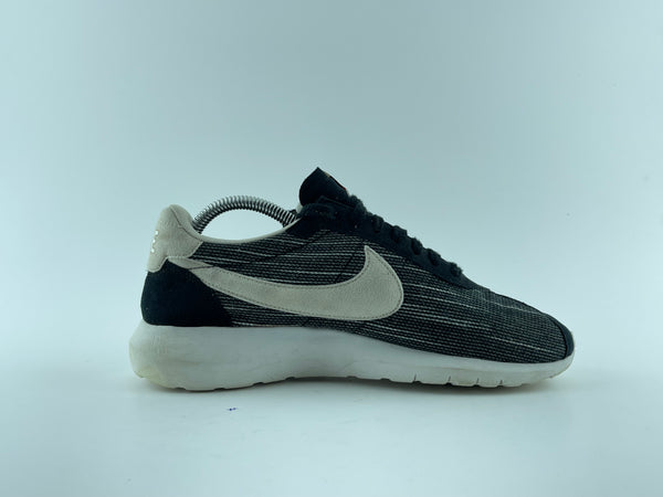 NIKE  SNEAKERS 40.5