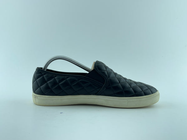 TIME & TRU SNEAKERS 41