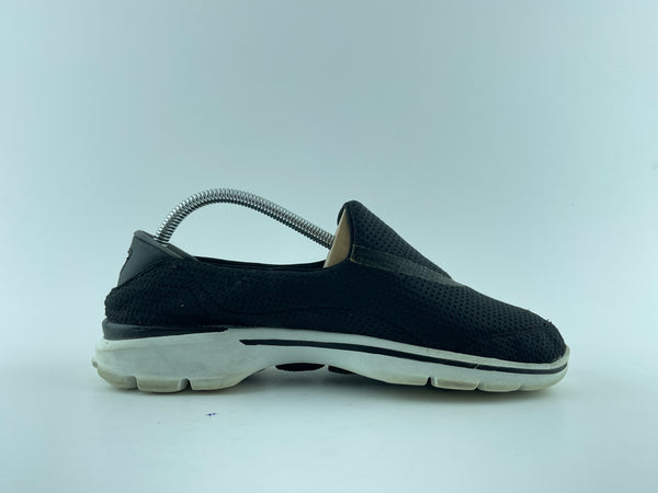 SKECHERS (WOMEN'S) 38.5