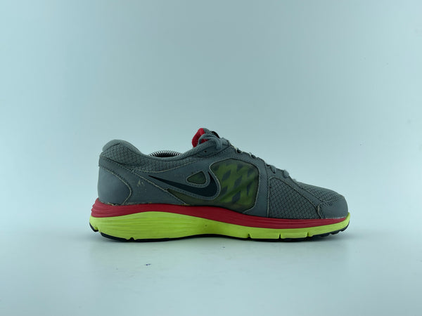 NIKE DUAL FUSION 42.5